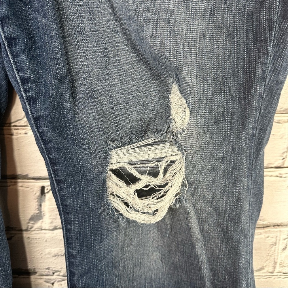 Torrid Women’s Premium Flare Jeans Medium Wash Distressed Stretch Mid Rise 22S - Picture 5 of 11